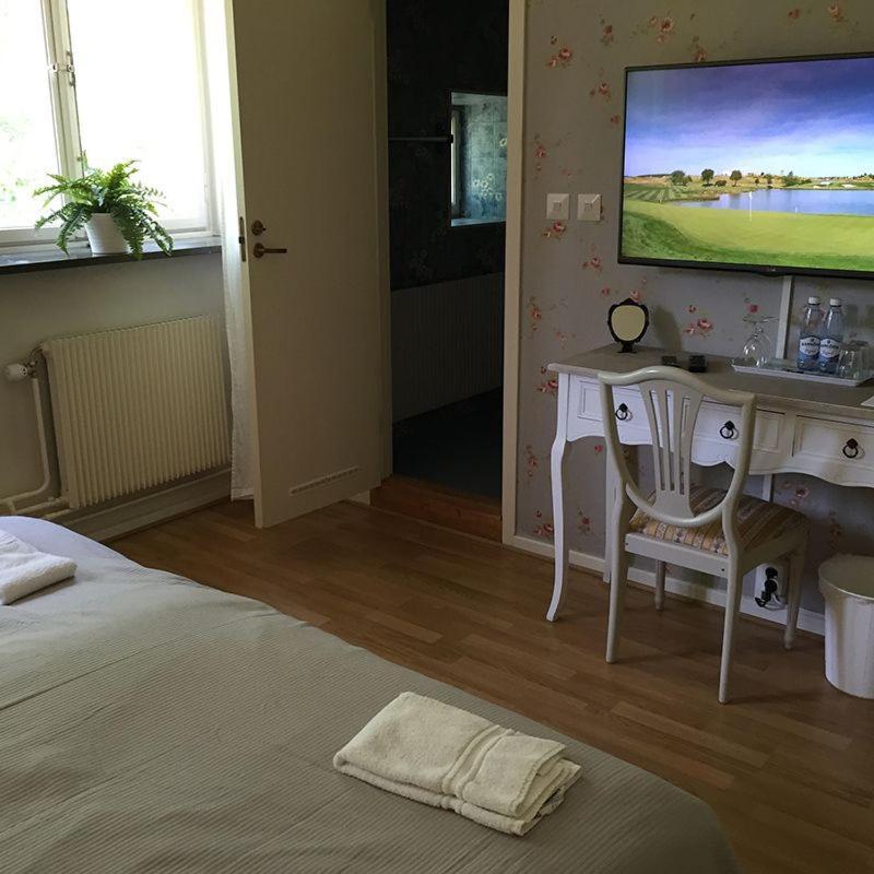 Herrgards Hotell Gyllene Haesten Vastervik Ngoại thất bức ảnh